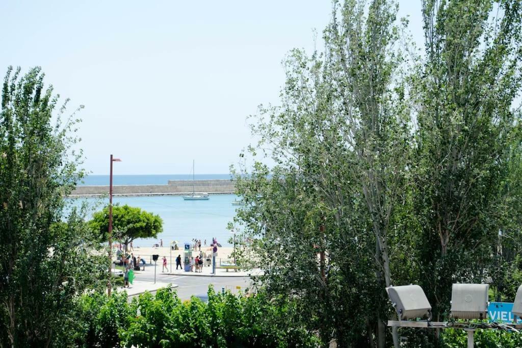 Primera Linea En Playa Sur. Plaza Constitucion Peñíscola エクステリア 写真